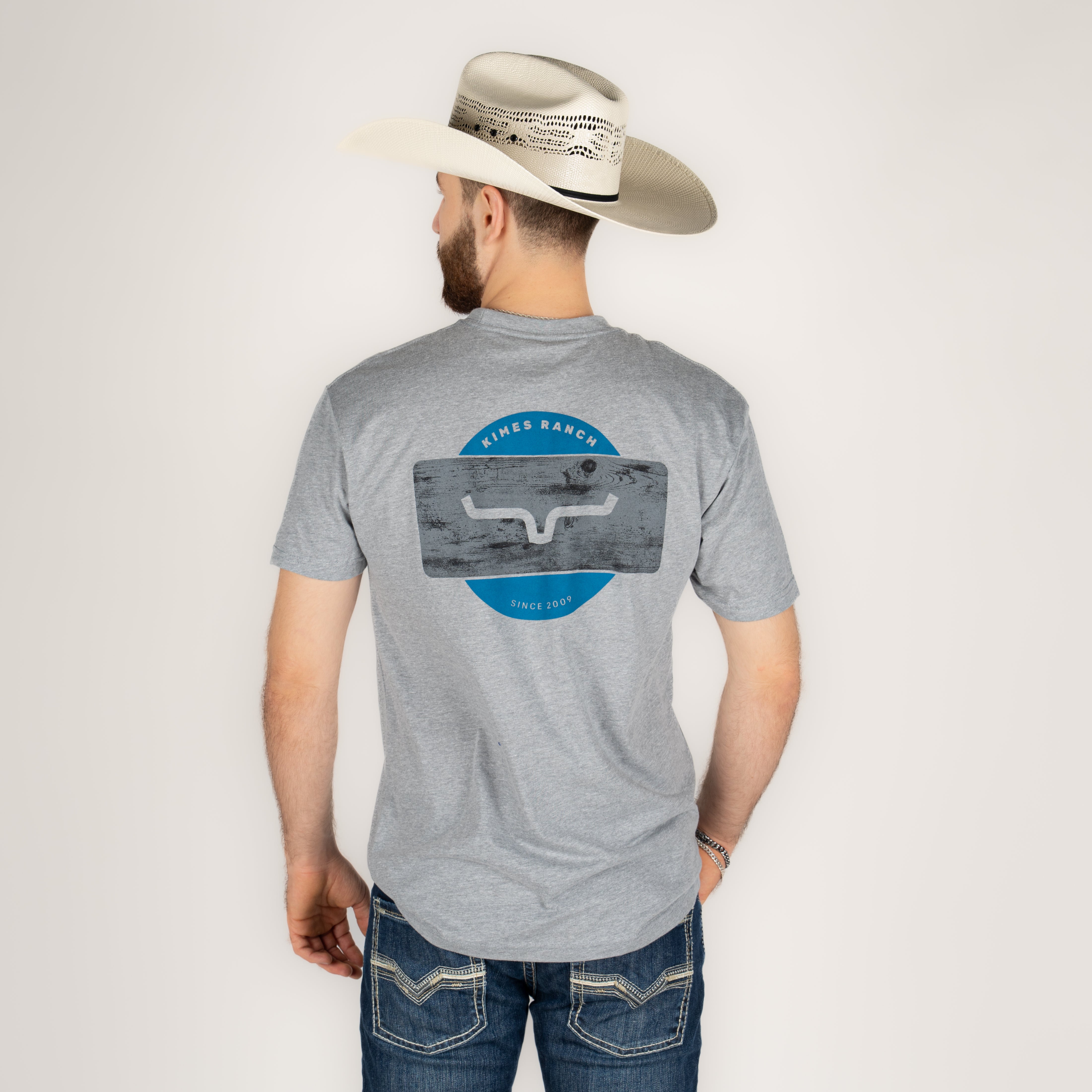 Playera Kimes Ranch Signpost Dack Grey Heather Caballero