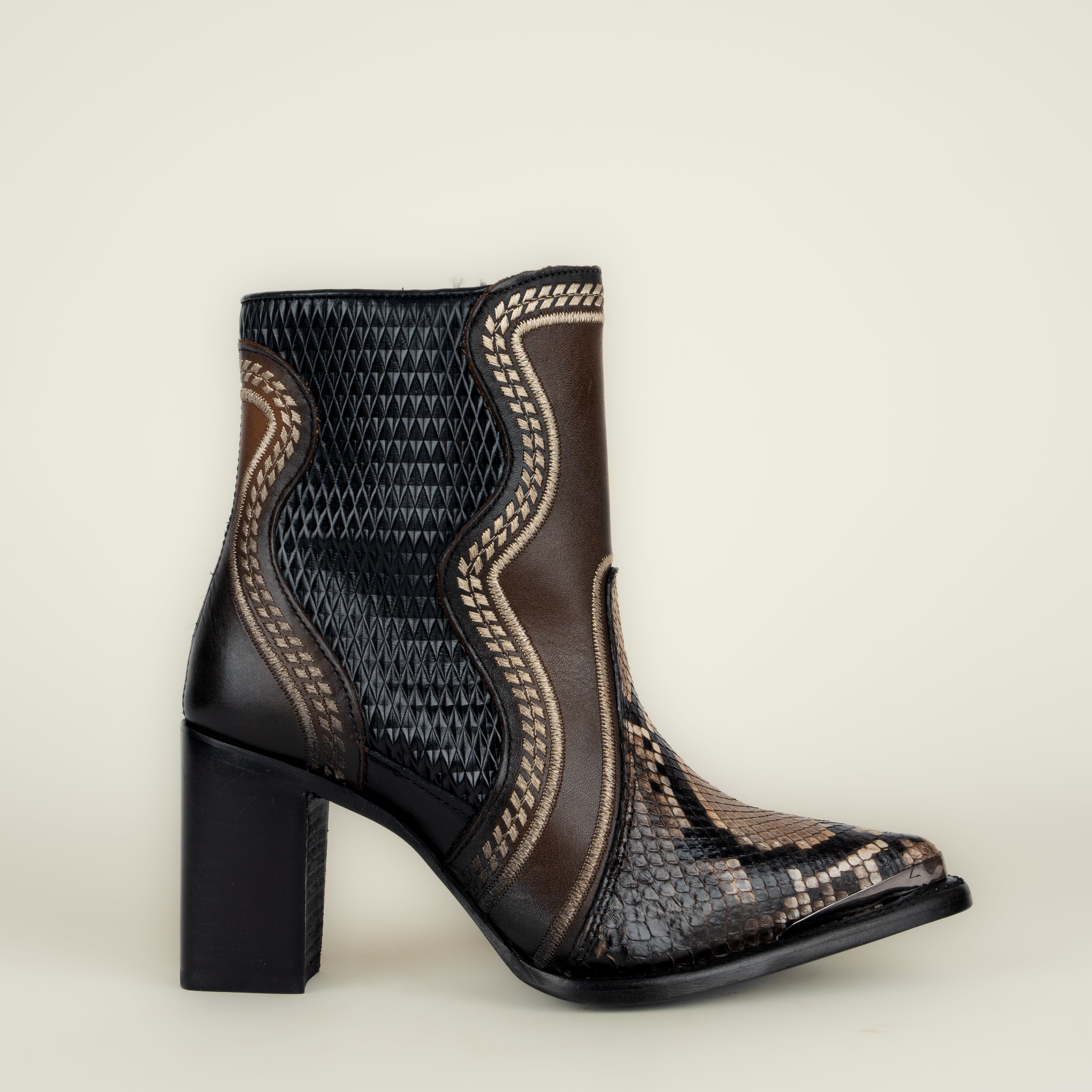 Botas cuadra discount de mujer 2019