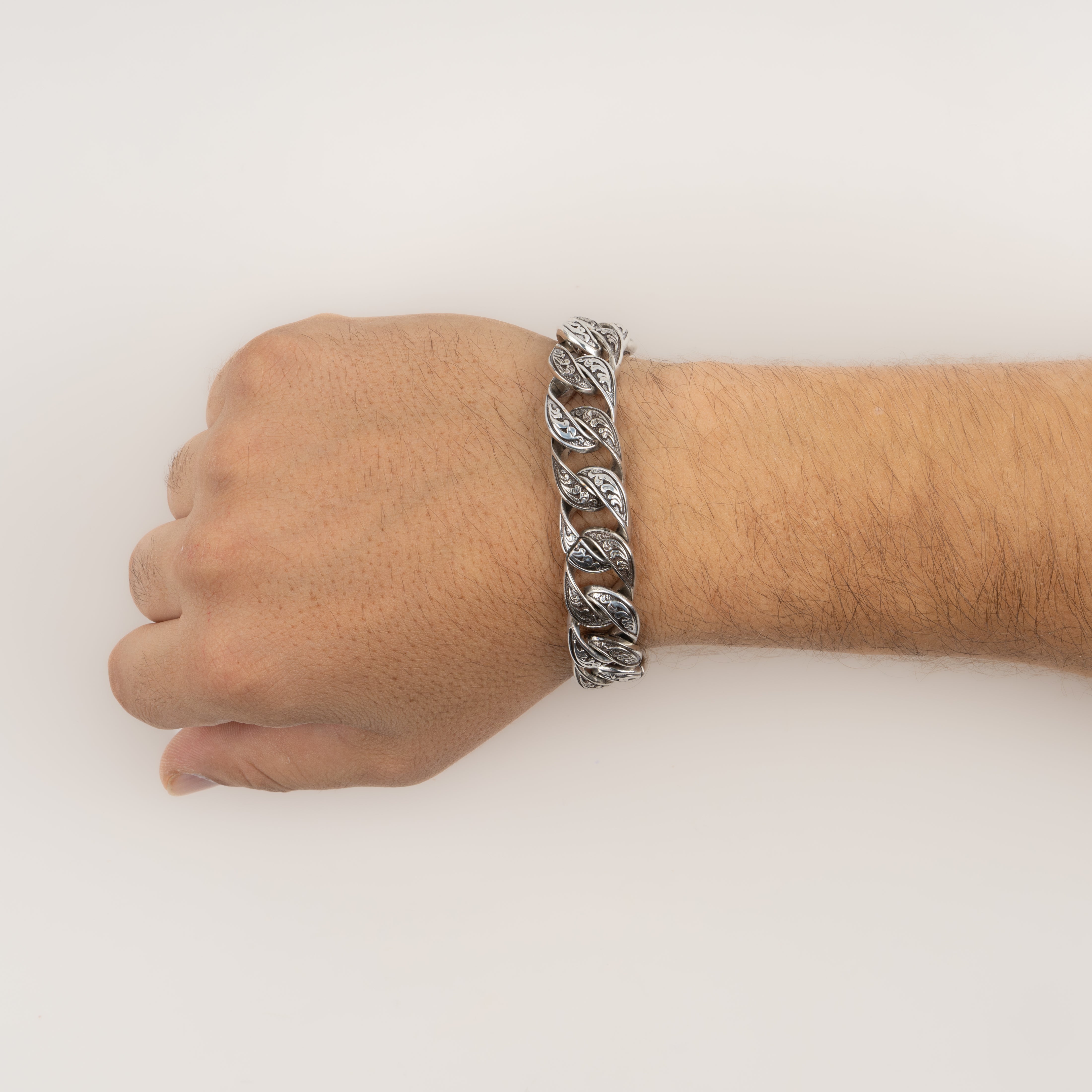 Brazalete Silver Strike Caballero