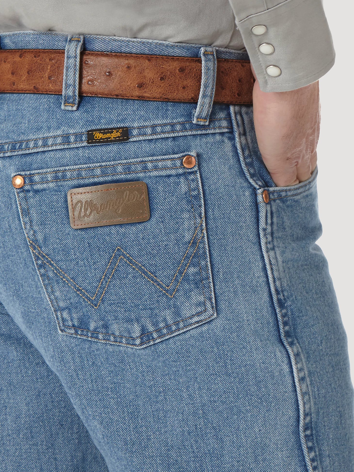 Jeans Wrangler Original Fit Prewashed Tan Caballero – Botas Chicho