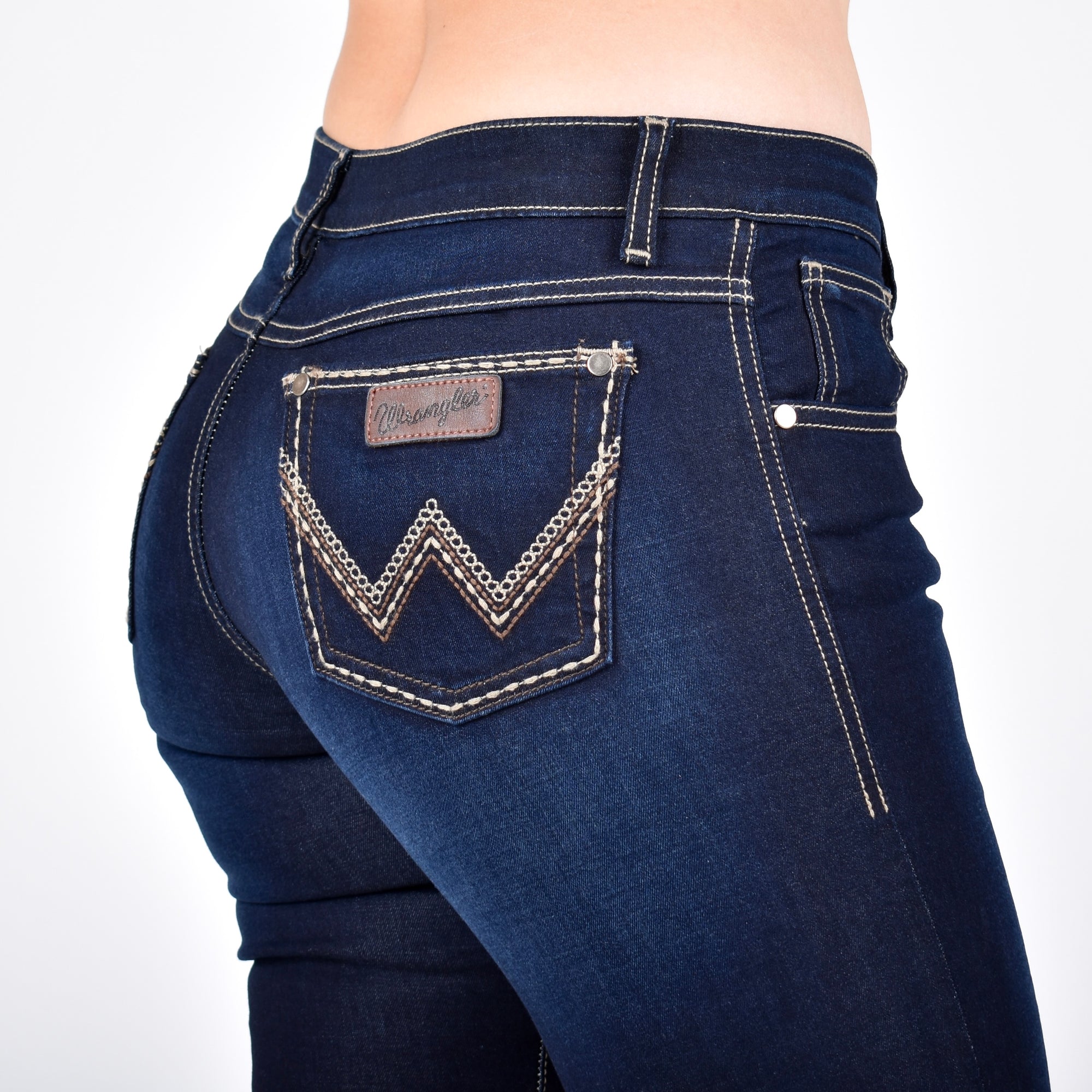 JEANS WRANGLER LOW RISE CINTURA MEDIA CORTE BOTA DAMA – Botas Chicho